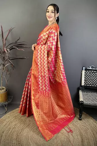 women's pink soft silk blend saree with unstitched blouse