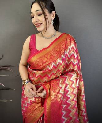 Women's pink soft silk leheriya saree with unstitched blouse 4