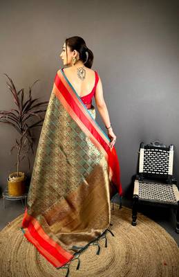 Women's sea green soft silk banarasi saree with unstitched blouse 4