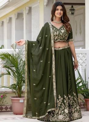 MEHENDI RANGOLI SILK PARTY WEAR EMBROIDERY LEHENGA CHOLI 2