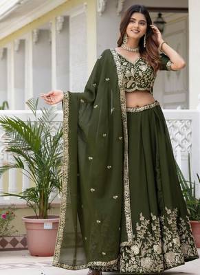 MEHENDI RANGOLI SILK PARTY WEAR EMBROIDERY LEHENGA CHOLI 3