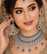 Emerald Green Bridal Jewelry Set, Pakistani Indian Wedding Necklace Earrings Maang Tikka