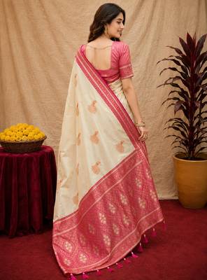 off white pink pink soft silk blend with jacquard woven work saree with unstitched blouse piece 3