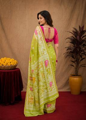 Parrot pink linen digital print work saree with unstitched blouse piece 3