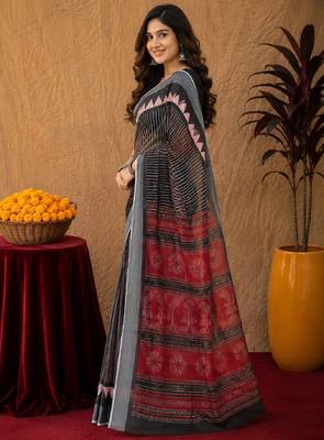 Black linen digital print work saree with unstitched blouse piece 2