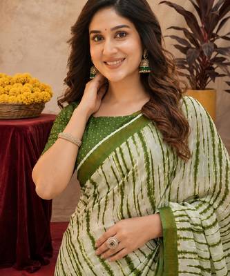 White mehendi  linen digital print work saree with unstitched blouse piece 5