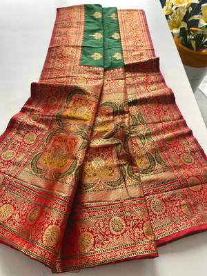 dark green color intricate color thread weaving design rich weaving pallu benarasi silk blend sarees 3
