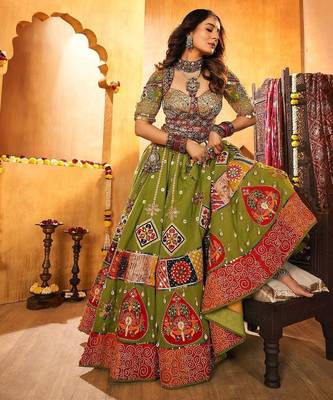 Green Cotton Navratri Lehenga Choli With Dupatta 1