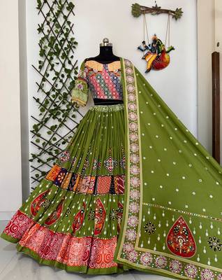 Green Cotton Navratri Lehenga Choli With Dupatta 3