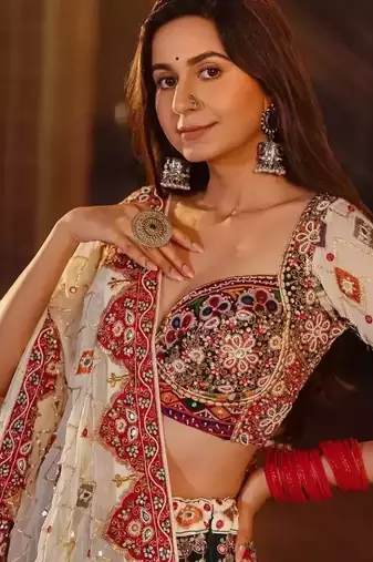 White Cotton Navratri Lehenga Choli With Dupatta