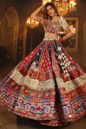 White Cotton Navratri Lehenga Choli With Dupatta