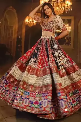 White Cotton Navratri Lehenga Choli With Dupatta