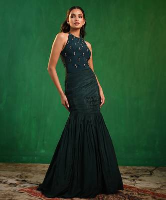Midnight green embroidered lycra crepe skirt set 2