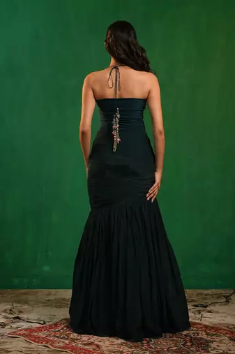 Midnight green embroidered lycra crepe skirt set