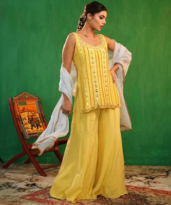 Pastel yellow embroidered crepe and glass organza kurta set 3