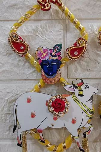 shubh labh shrinath ji cow latkan toran for home decor pack of 2