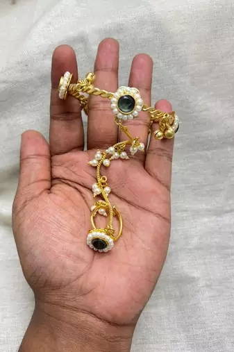 Bridal Hathphool Hand Chain with Green Stone & Pearls, Indian Wedding Hand Jewelry, Gold Haath Panja