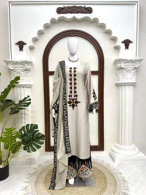 Off white reyon satin thread work plazzo suit 3