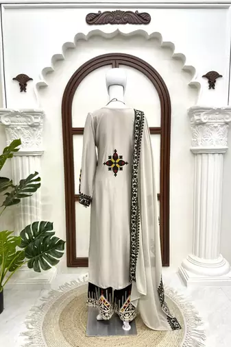 Off white reyon satin thread work plazzo suit