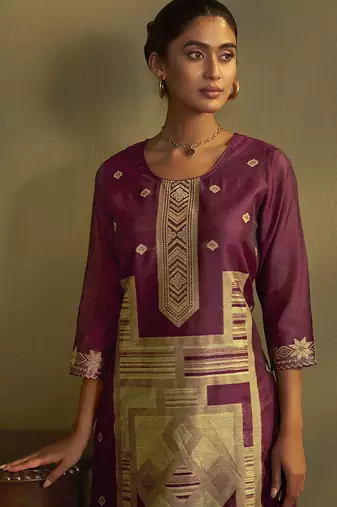 Maroon jacquard art silk straight