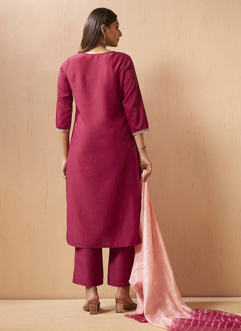 Red embroidered with handwork
 chinnon straight