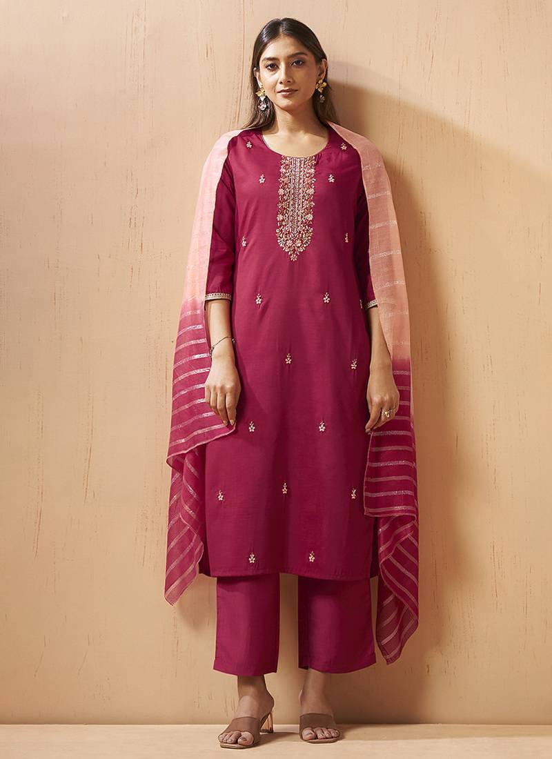Red embroidered with handwork
 chinnon straight