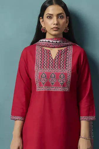 Red printed cotton blend straight