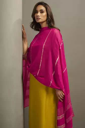 Yellow embroidered cotton blend straight