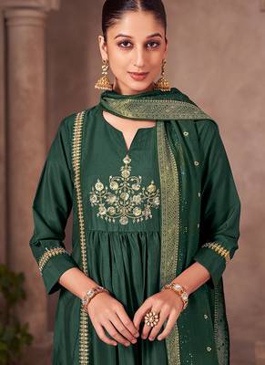 Green embroidered chinnon anarkali 4