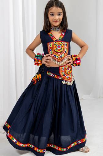 Navratri special real kodi with kutchi patch & gamthi lace work lehenga with blouse for kids