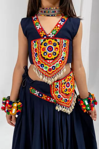 Navratri special real kodi with kutchi patch & gamthi lace work lehenga with blouse for kids