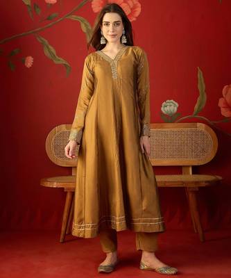 Brown silk chiffon embroidered anarkali kurta set. 5