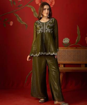 Olive silk chiffon embroidered kurta set. 5