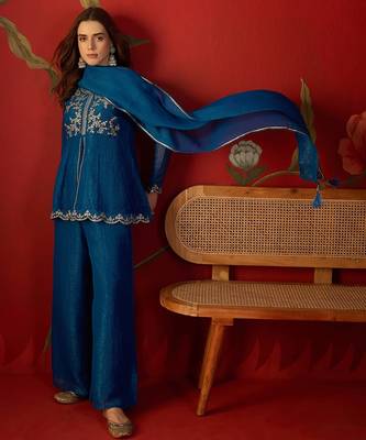 Teal silk chiffon embroidered kurta set 3