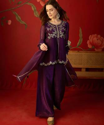 Wine silk chiffon embroidered kurta set 1
