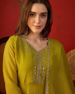 Neon silk chiffon embroidered kurta set 3