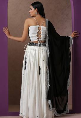 Embroidered work silk Blend Lehenga choli with Dupatta. 5