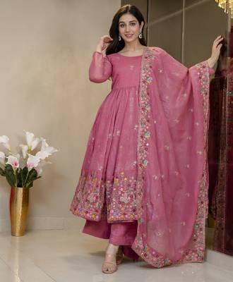 Women’s Pink Embroidered Anarkali Kurta Set with Dupatta & Palazzo 3