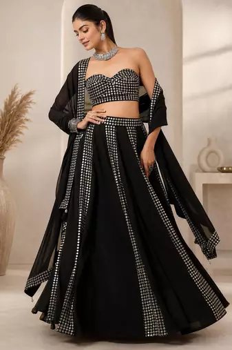 EMBROIDERED SEQUINED LEHENGA CHOLI WITH DUPATTA.