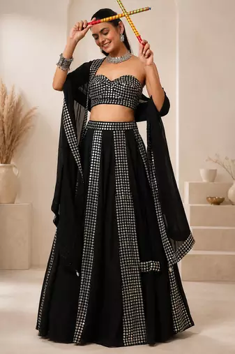 EMBROIDERED SEQUINED LEHENGA CHOLI WITH DUPATTA.