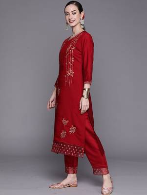 Red Floral Embroidered Sequined Kurta with Trousers & Dupatta 5