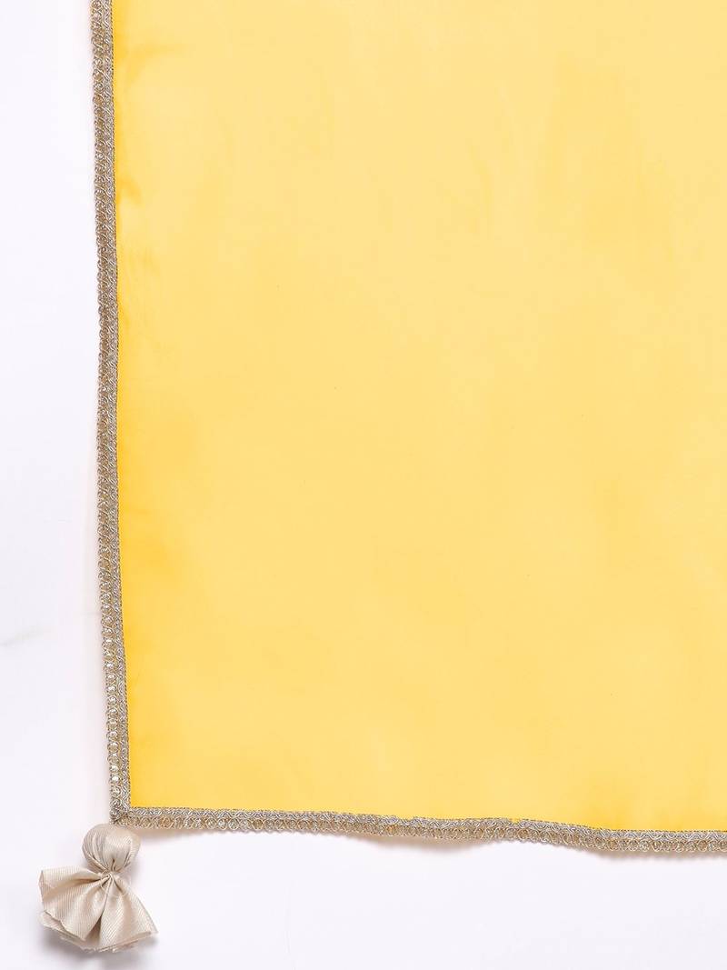 Yoke Design Liva Kurta with Trousers & With Dupatta