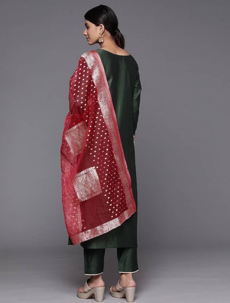 Floral Embroidered Sequinned Liva Kurta with Trousers & With Dupatta