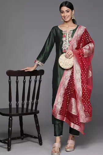 Floral Embroidered Sequinned Liva Kurta with Trousers & With Dupatta