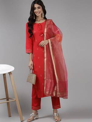 Women Red Floral Embroidered Regular Kurta with Trousers & With Dupatta 7