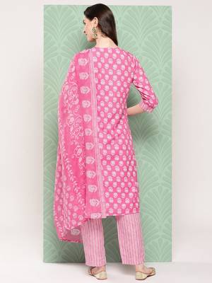 Women Floral Printed Regular Gotta Patti Cotton Kurta with Trousers & Dupatta 5