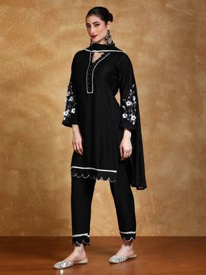 Women Floral Embroidered Kurta with Trousers & Dupatta 4