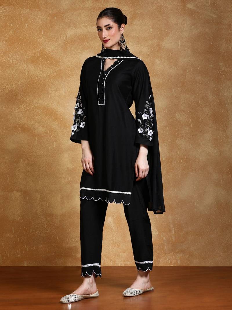 Women Floral Embroidered Kurta with Trousers & Dupatta