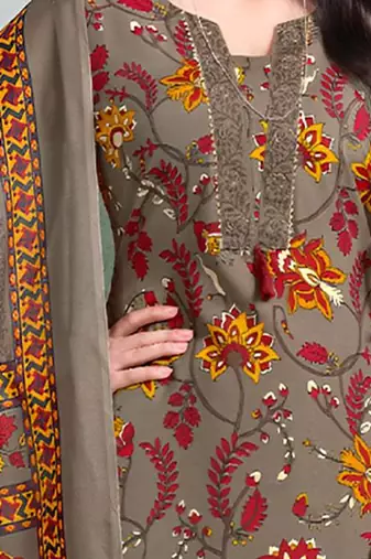 Women Ethnic Motifs Printed Regular Kurta with Trousers & With Dupatta