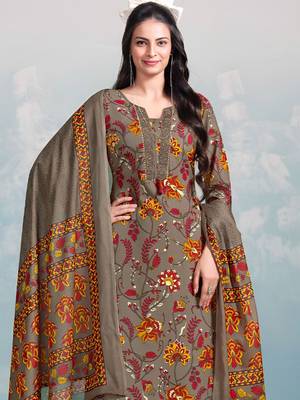 Women Ethnic Motifs Printed Regular Kurta with Trousers & With Dupatta 3